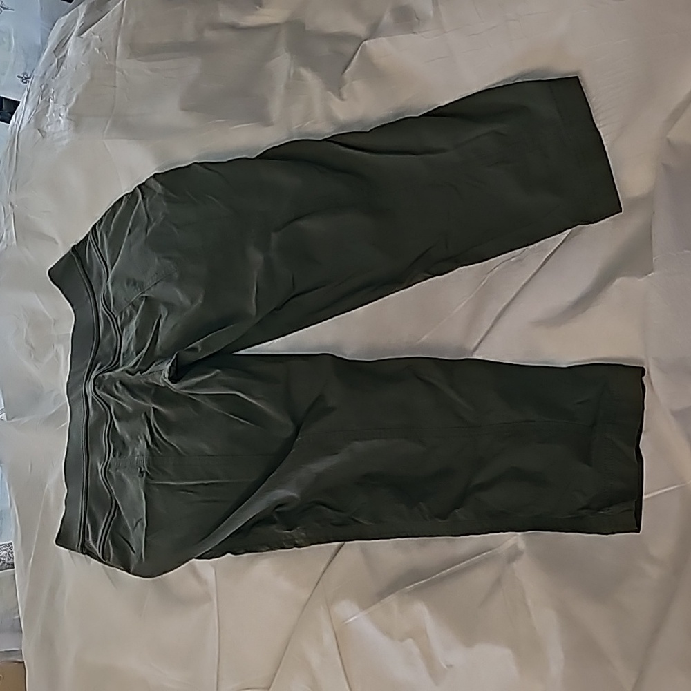 Athleta Green Pants Woman's Size 10 - Picture 14 of 16